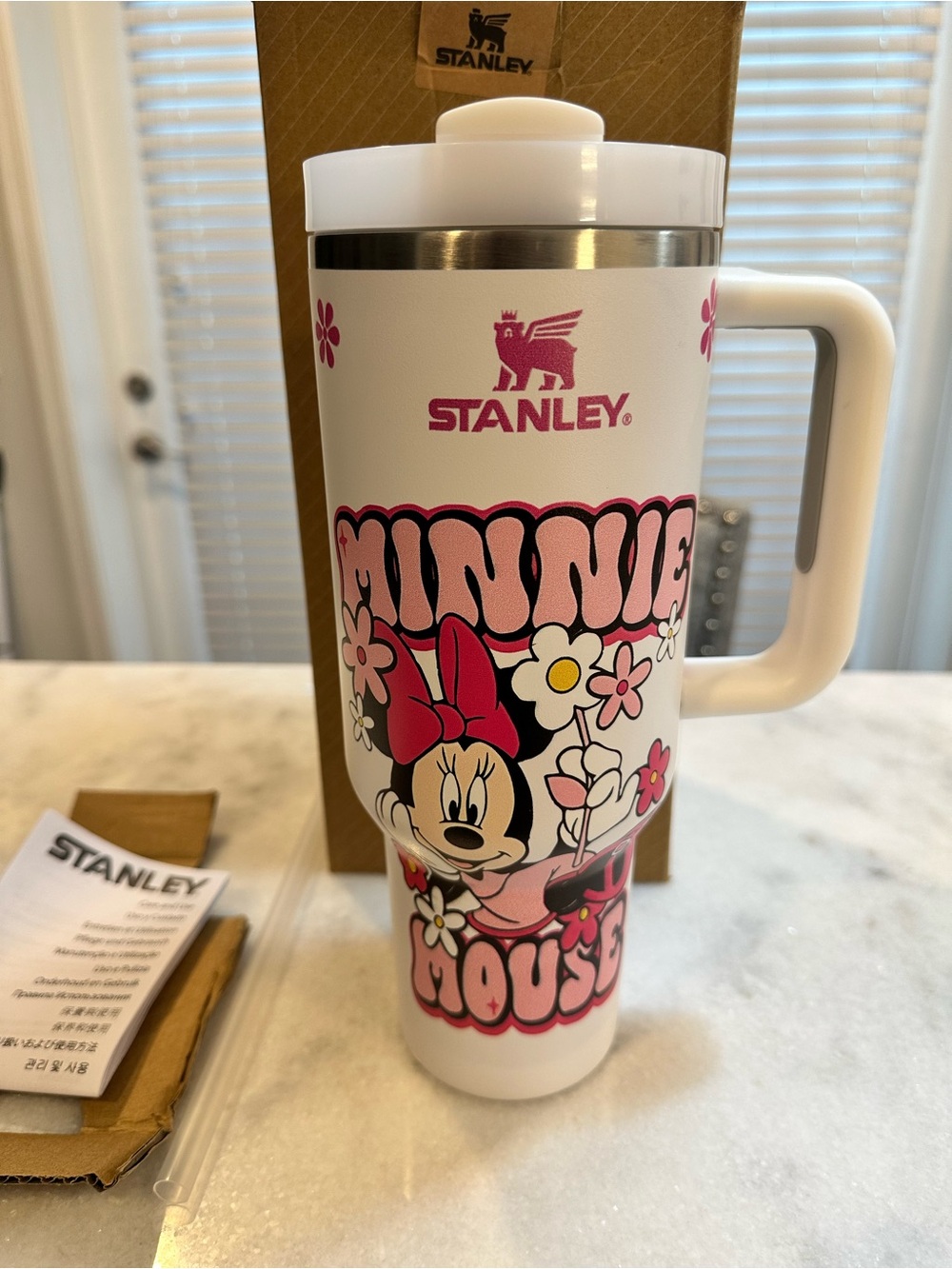 Stanley Disney Minnie Mouse White & Pink 40oz Quencher H20 Tumbler with Handle